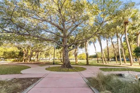 3 Island Avenue Miami Beach FL 33139