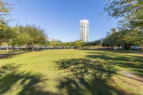 3 Island Avenue Miami Beach FL 33139