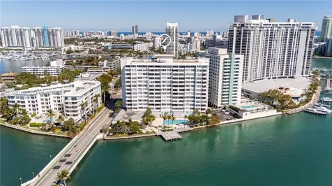 3 Island Avenue Miami Beach FL 33139