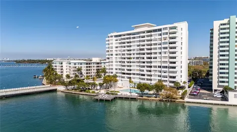 3 Island Avenue Miami Beach FL 33139