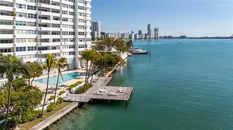 3 Island Avenue Miami Beach FL 33139