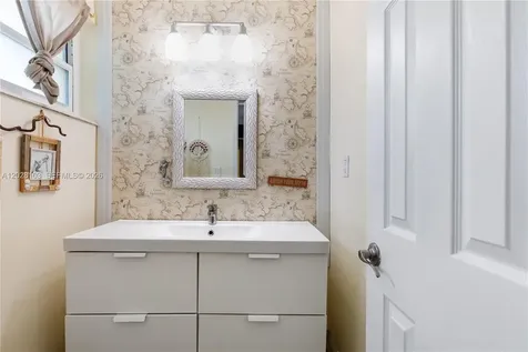 9055 SW 149th Place Miami FL 33196