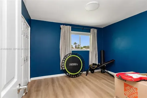 9055 SW 149th Place Miami FL 33196