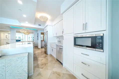 4779 Collins Avenue Miami Beach FL 33140