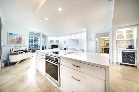 4779 Collins Avenue Miami Beach FL 33140