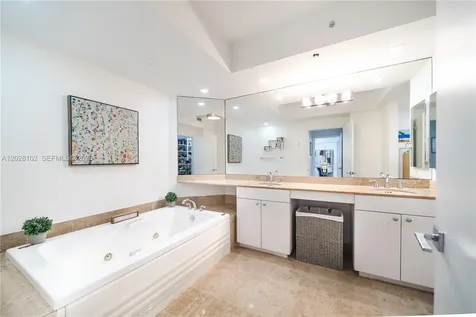 4779 Collins Avenue Miami Beach FL 33140