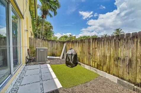 2620 Pierce Street Hollywood FL 33020