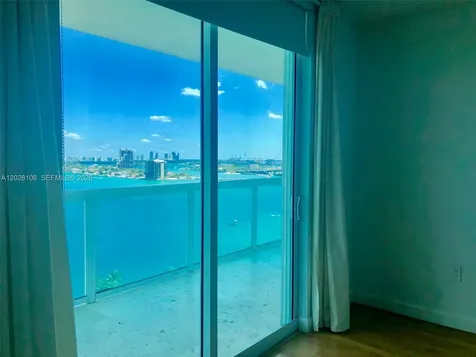 1800 N Bayshore Drive Miami FL 33132