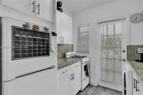 911 Meridian Avenue Miami Beach FL 33139