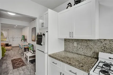 911 Meridian Avenue Miami Beach FL 33139