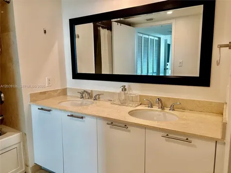 1800 N Bayshore Drive Miami FL 33132