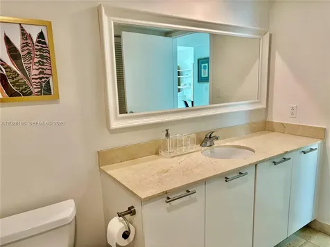 1800 N Bayshore Drive Miami FL 33132