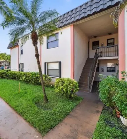 851 NE 207th Terrace Miami FL 33179