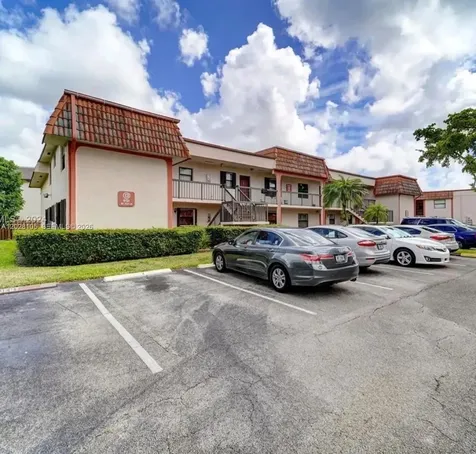 851 NE 207th Terrace Miami FL 33179