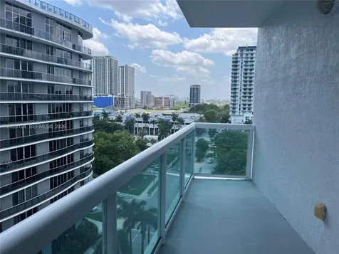 1800 N Bayshore Drive Miami FL 33132