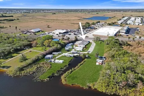 1421 NE Us Highway 441 Okeechobee FL 34974