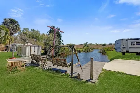 1421 NE Us Highway 441 Okeechobee FL 34974