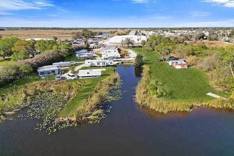 1421 NE Us Highway 441 Okeechobee FL 34974