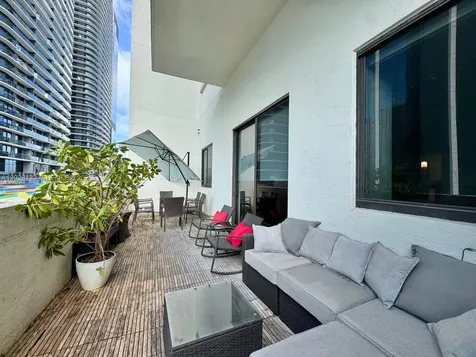 999 SW 1st Avenue Miami FL 33130