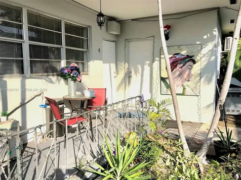 7135 Rue Granville Miami Beach FL 33141