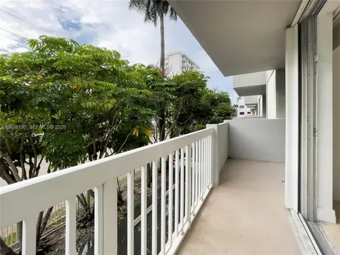 1670 Bay Road Miami Beach FL 33139