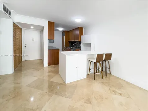 1670 Bay Road Miami Beach FL 33139