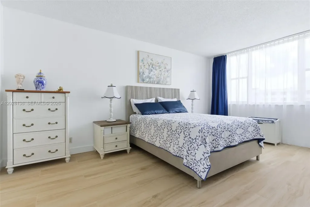 4330 Hillcrest Drive Hollywood FL 33021