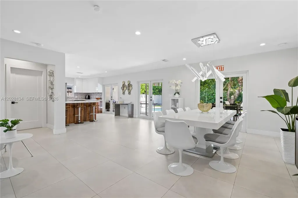 1329 Funston Hollywood FL 33019