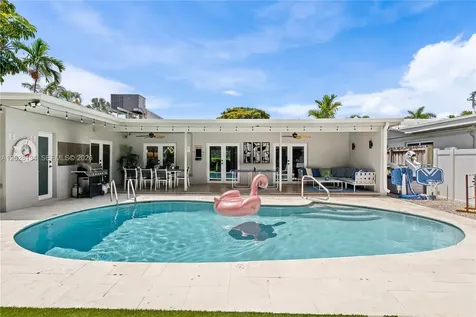1329 Funston Hollywood FL 33019
