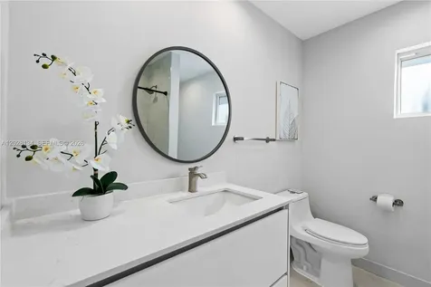 1329 Funston Hollywood FL 33019