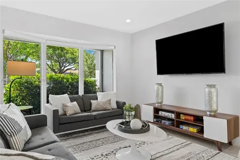 1329 Funston Hollywood FL 33019
