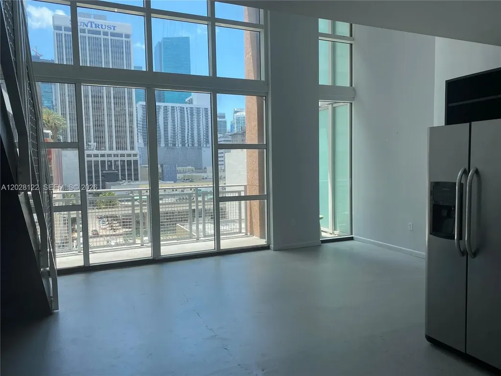 253 NE 2nd Street Miami FL 33132