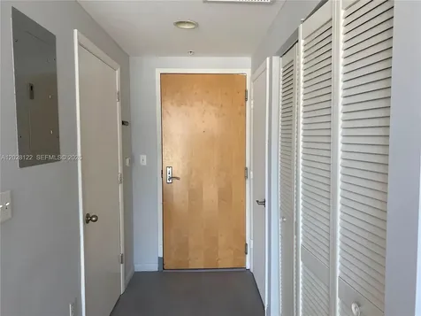 253 NE 2nd Street Miami FL 33132