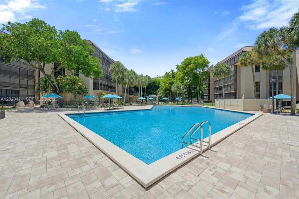 2804 N 46th Avenue Hollywood FL 33021