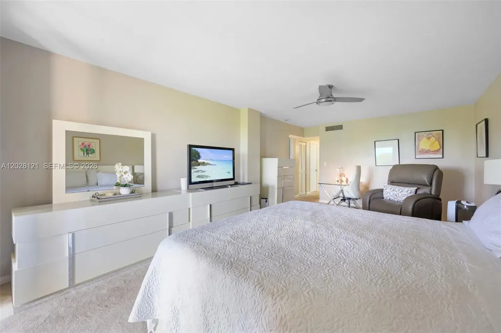 2804 N 46th Avenue Hollywood FL 33021