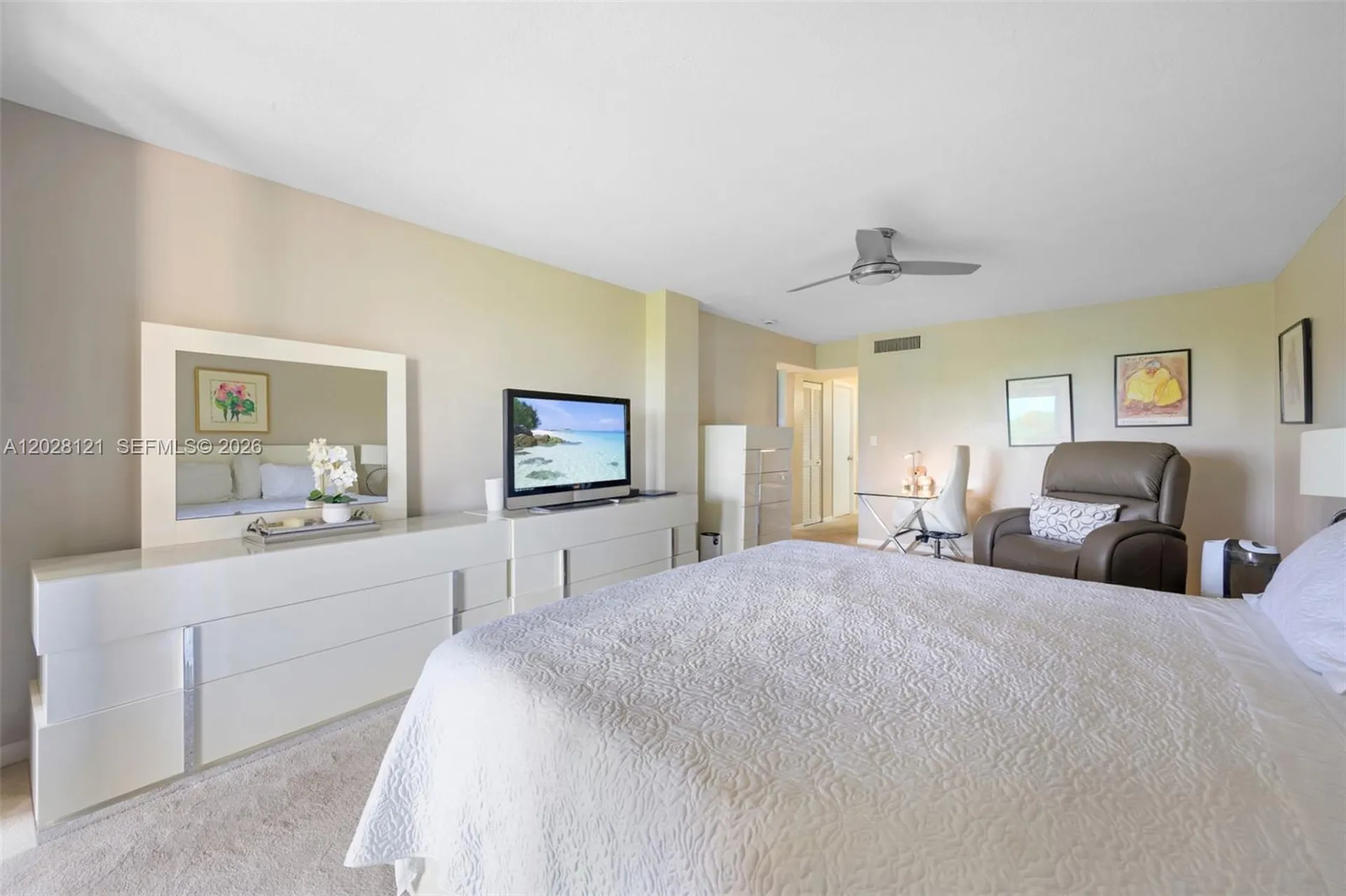 2804 N 46th Avenue Hollywood FL 33021