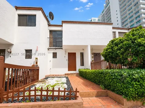 1901 NW S River Drive Miami FL 33125