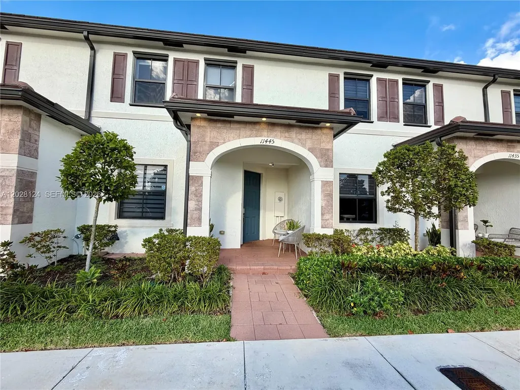 11445 W 33rd Lane Hialeah FL 33018
