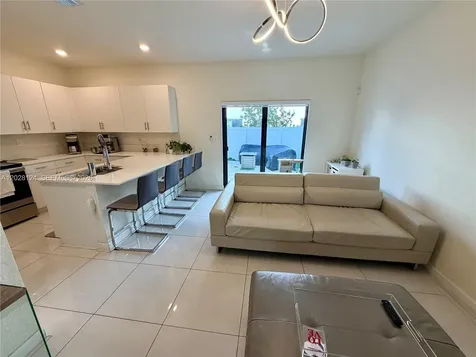 11445 W 33rd Lane Hialeah FL 33018