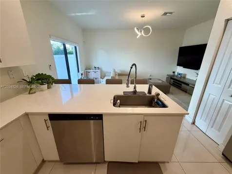 11445 W 33rd Lane Hialeah FL 33018