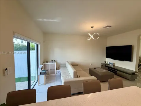 11445 W 33rd Lane Hialeah FL 33018
