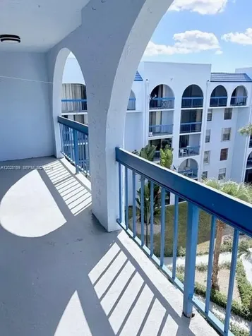 9460 Fontainebleau Boulevard Miami FL 33172