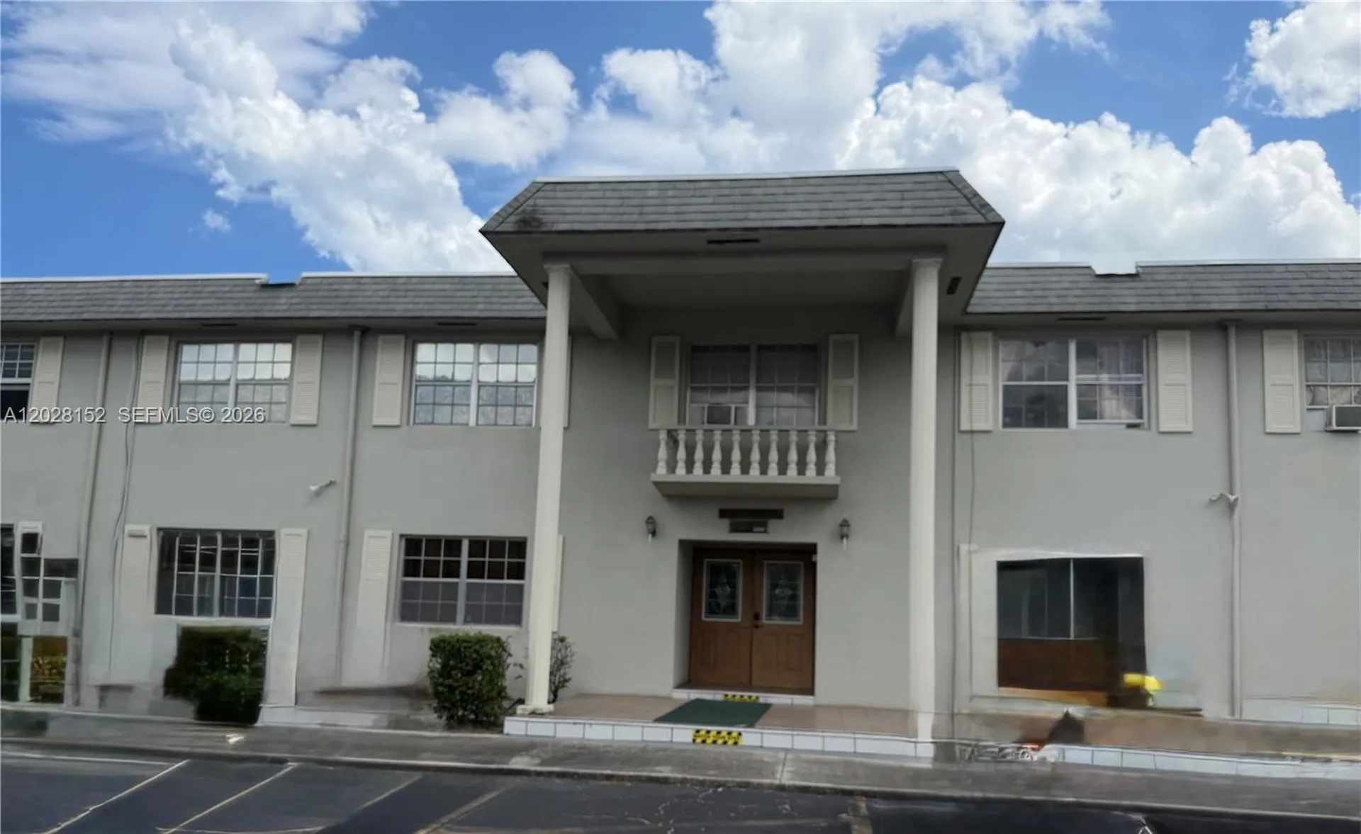 1520 Mckinley Street Hollywood FL 33020