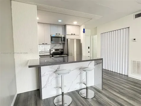 1520 Mckinley Street Hollywood FL 33020