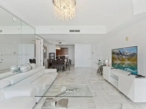 18101 Collins Avenue Sunny Isles Beach FL 33160