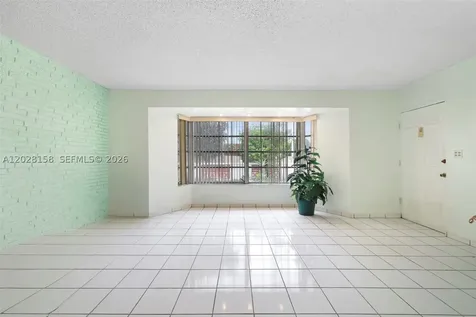 790 W 73rd Place Hialeah FL 33014