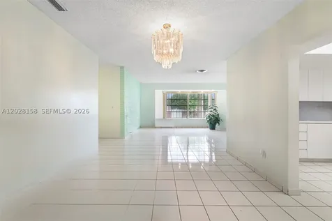790 W 73rd Place Hialeah FL 33014