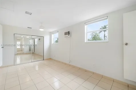 790 W 73rd Place Hialeah FL 33014