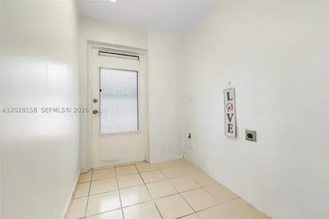 790 W 73rd Place Hialeah FL 33014