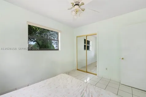 790 W 73rd Place Hialeah FL 33014